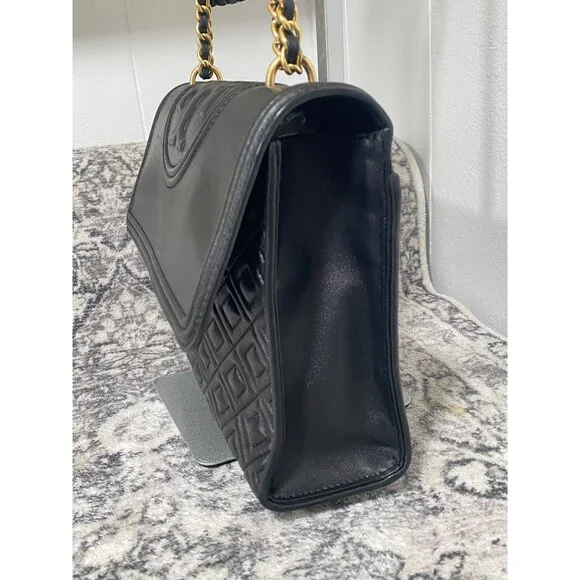 Tory Burch Fleming Convertible Shoulder Bag in Black Leather - Picture 4 of 8
